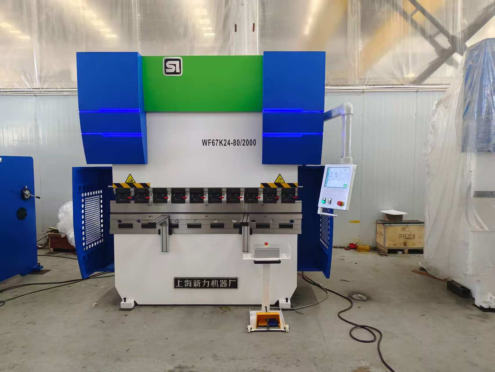 Máy chấn cnc WF67K-80T2000 Cybtouch12PS - Ảnh 2