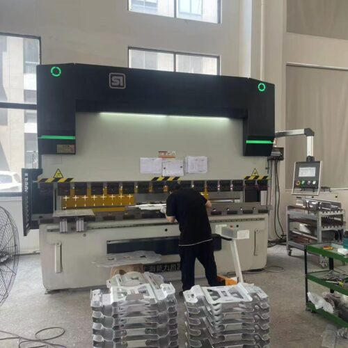 Máy chấn thủy lực CNC  WF67K24-160T3200 ESA 630 (4+1)